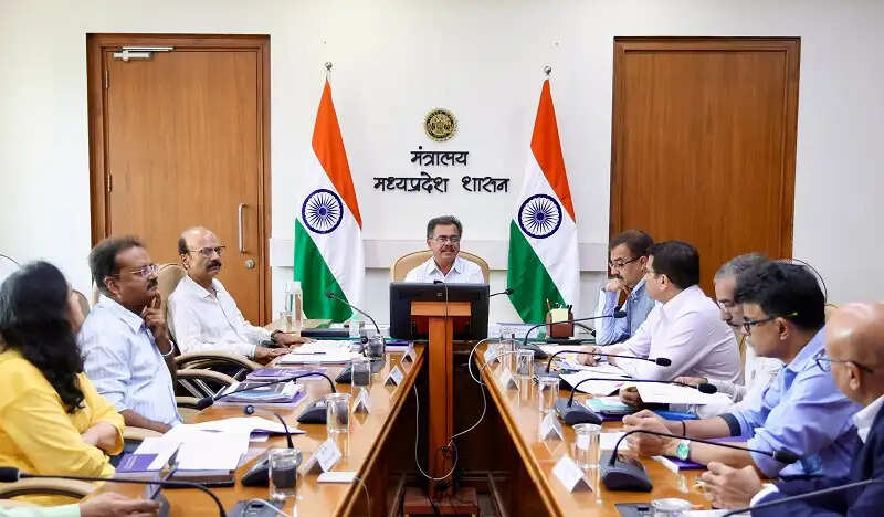 मप्र में मादक पदार्थों के सम्पूर्ण रैकेट को खत्म करने के लिए सभी संबंधित विभाग चलाएं अभियानः मुख्य सचिव