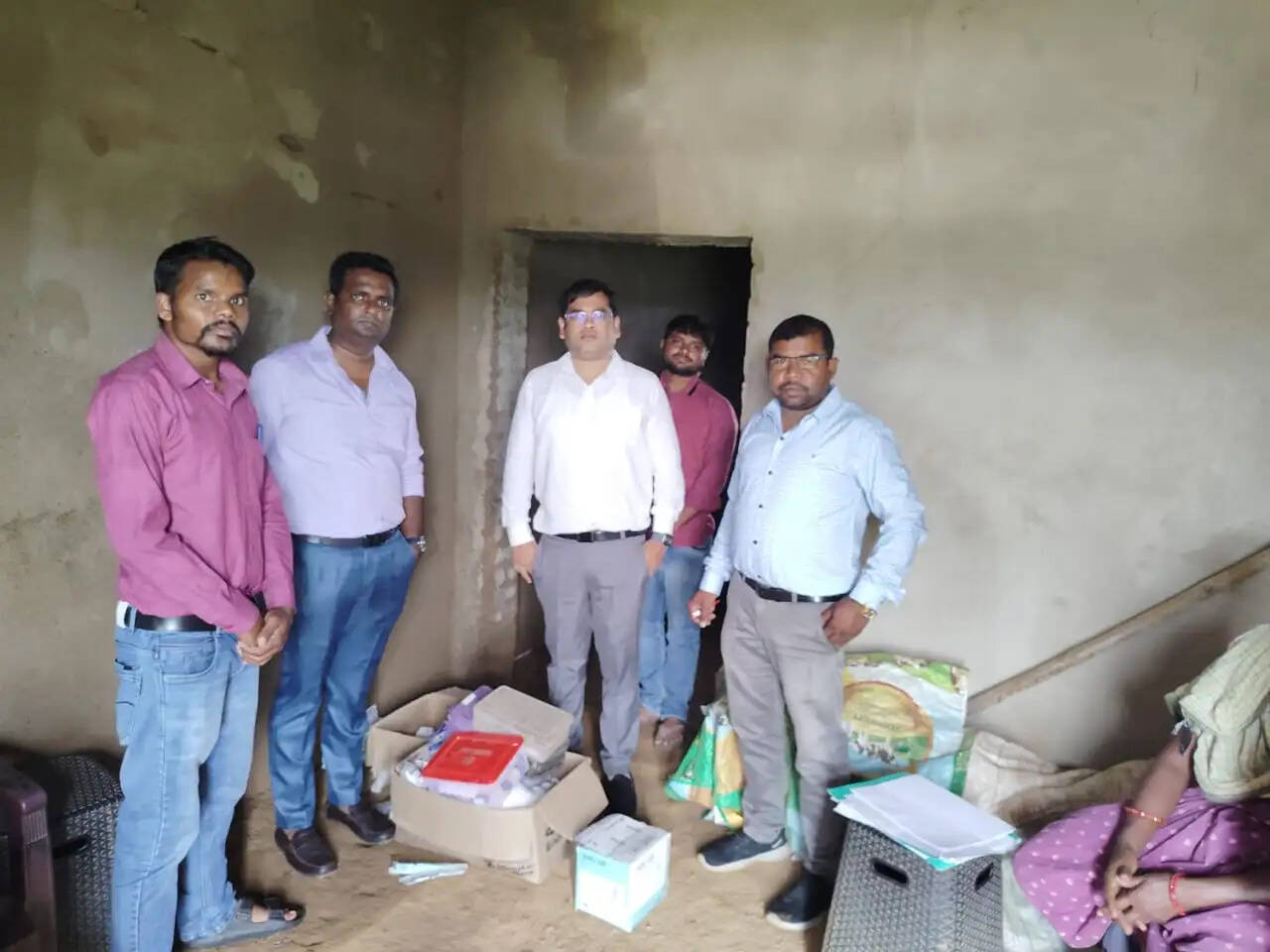 राजपुर में अवैध क्लीनिकों पर प्रशासन की कार्रवाई, चार ठिकाने सील; दवाइयां जब्त