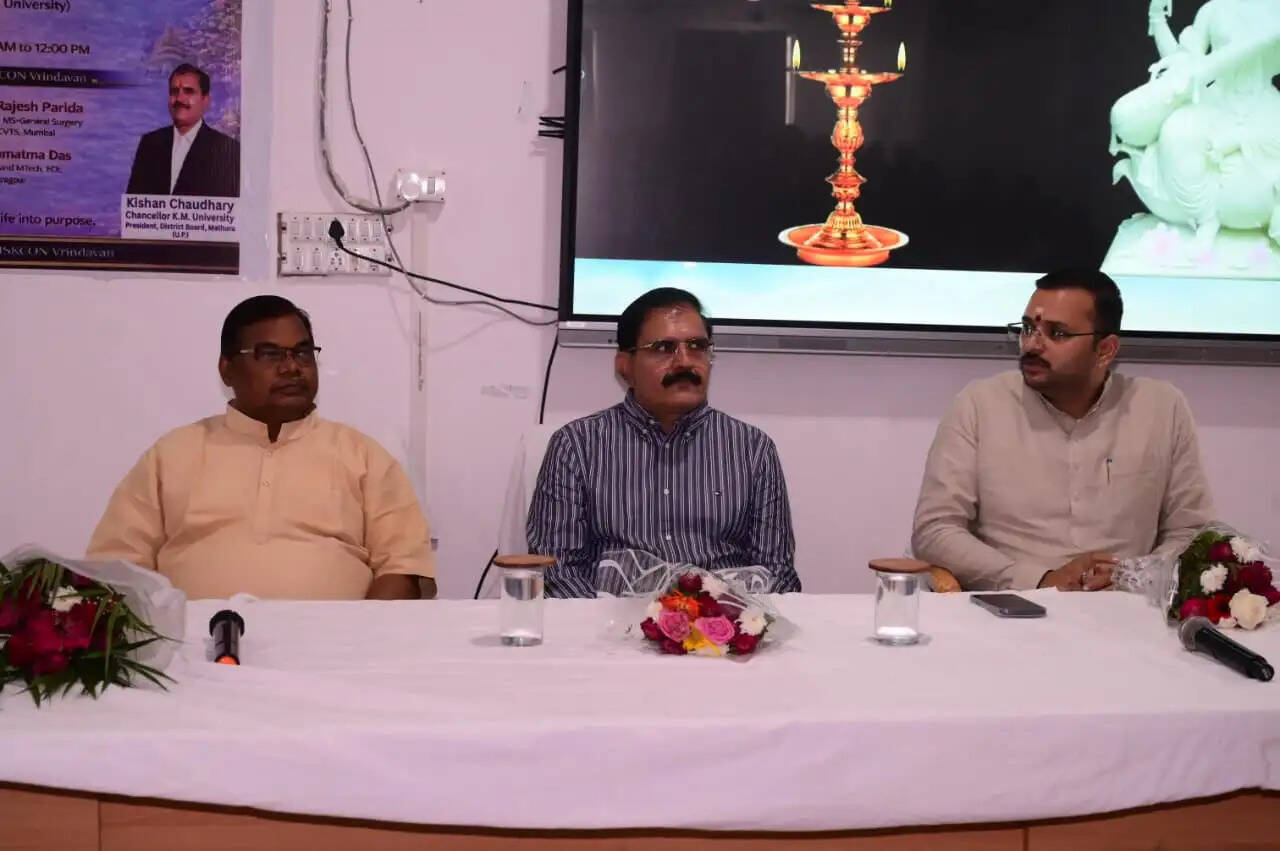 के.एम. विश्वविद्यालय में आरएसएस ने युवा डॉक्टरों को दिलवाया राष्ट्र निर्माण का संकल्प