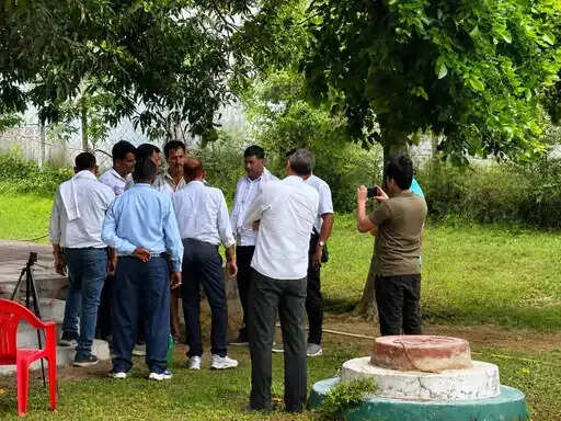 सिंगरौली में लोकायुक्त की&nbsp;कार्रवाई, 2 हजार रुपये की रिश्वत लेते बीट गार्ड रंगे हाथ गिरफ्तार