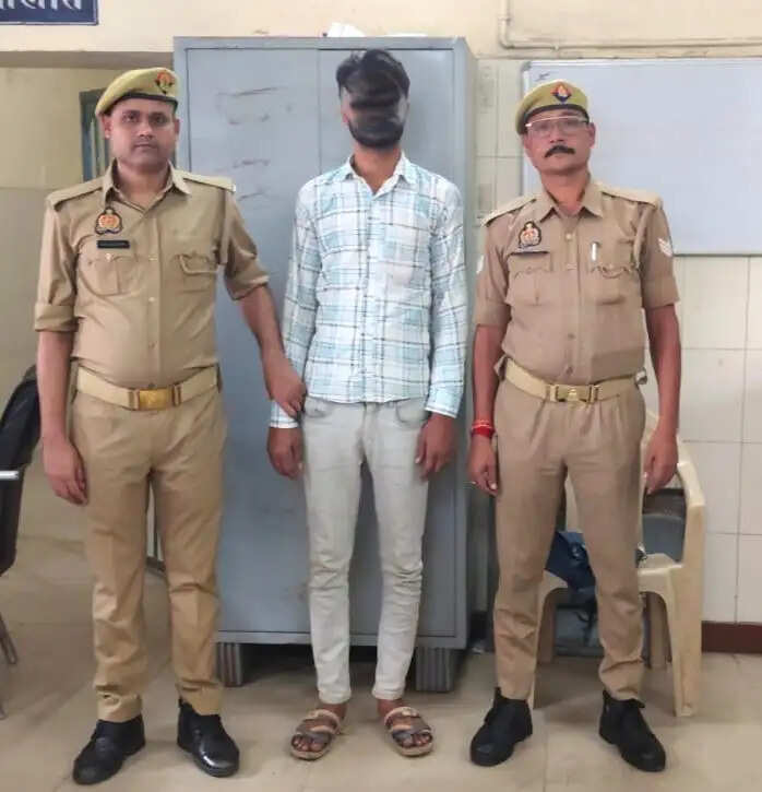 तीन साल से फरार वारंटी को जीआरपी ने दबोचा