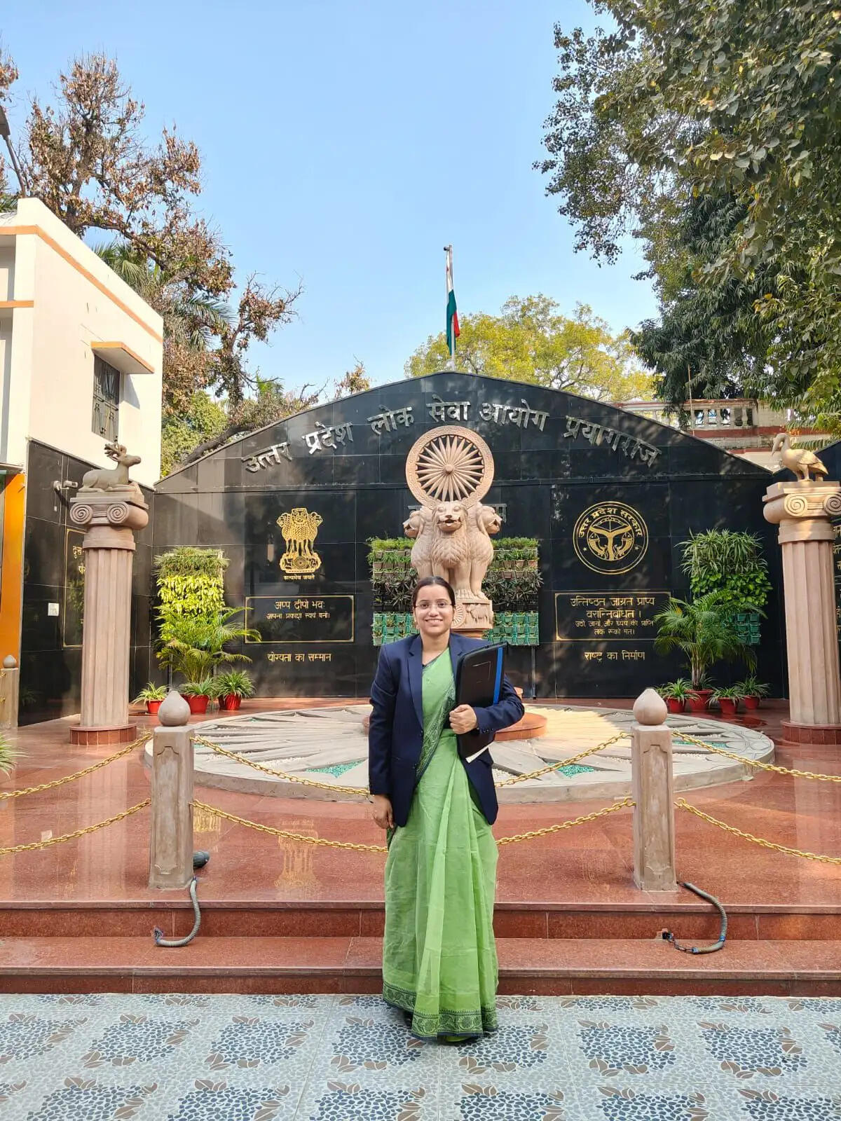 यूपीपीएससी परिणाम में डीडीयू के छात्रों ने बढ़ाया मान, एक का डिप्टी कलेक्टर ताे दूसरे का डिप्टी जेलर पद पर हुआ चयन