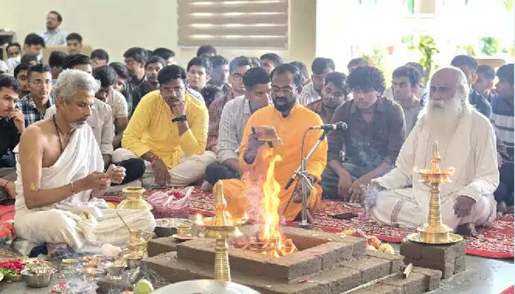 अमृता विश्व विद्यापीठम में ‘दीक्षारंभ’, नए छात्रों ने लिया राष्ट्र निर्माण का संकल्प