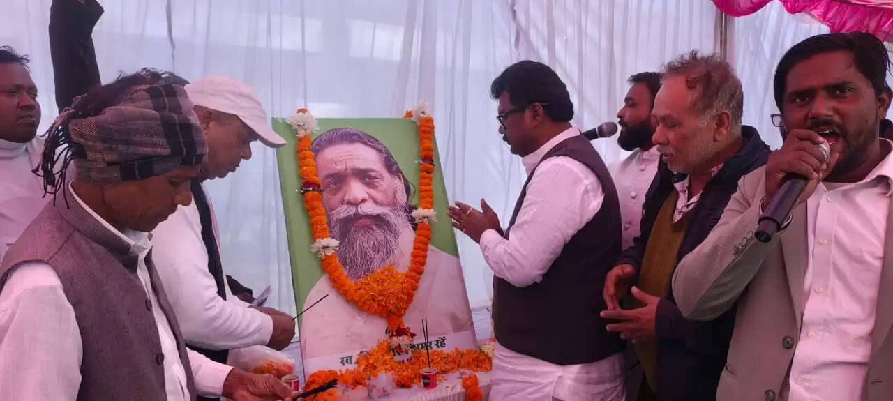 झामुमो ने मनाई दिशोम गुरु शिबू सोरेन की जयंती