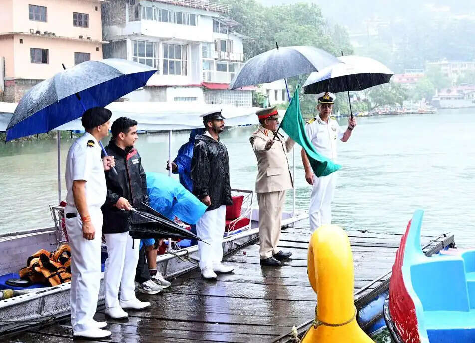 नैनीताल में भारी बारिश के बीच शुरू हुआ एनसीसी का मेनू शिविर