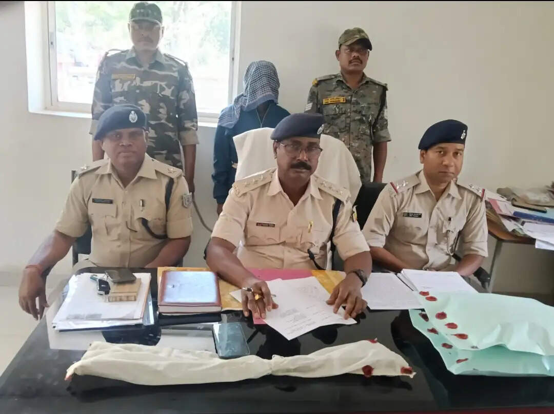 फुफू की टांगी से हत्या कर शव खेत में छिपाया, आरोपी गिरफ्तार