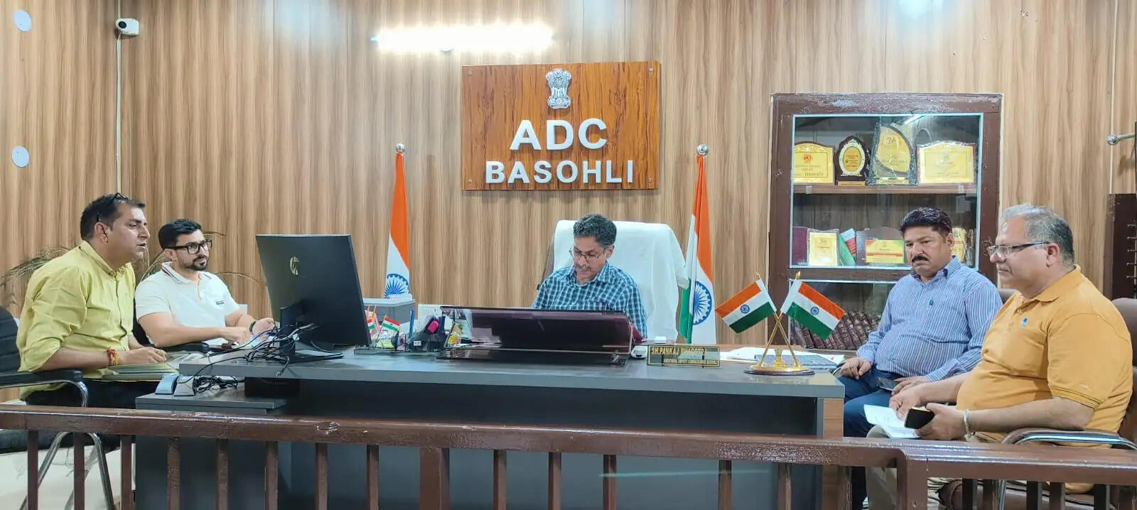 बसोहली में विकास कार्यों की समीक्षा बैठक, एडीसी ने दिए अहम निर्देश