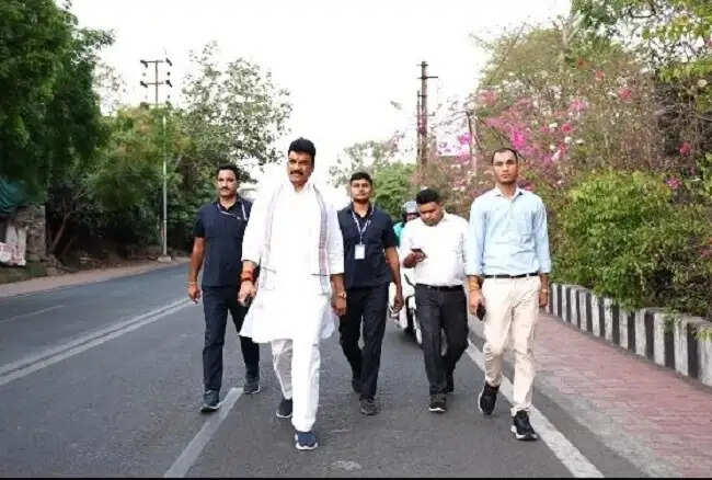 दैनिक जीवन में छोटे-छोटे बदलाव अपनाकर प्रधानमंत्री के संदेश को बनाएं जन आंदोलन : मंत्री राजपूत
