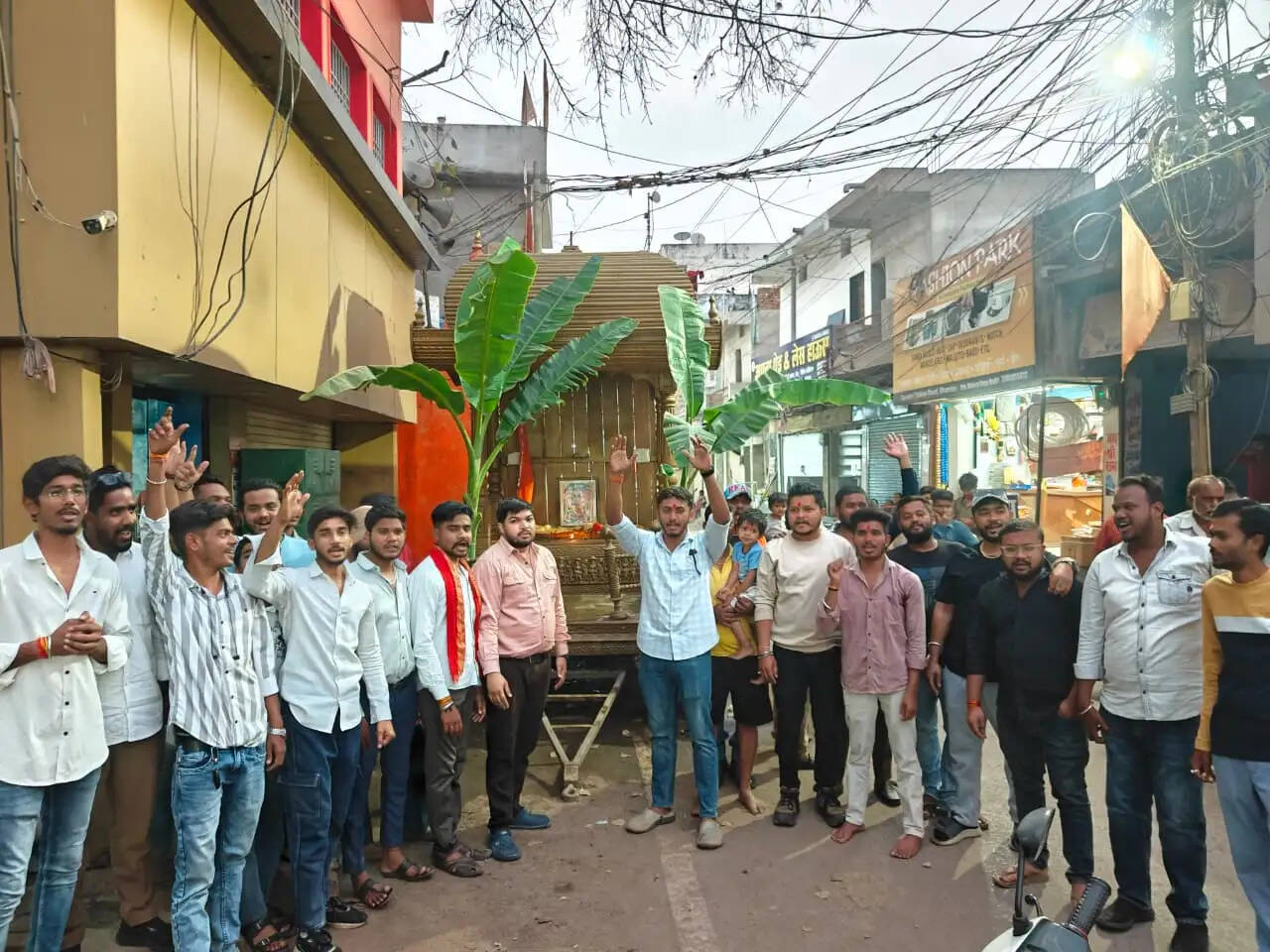 धमतरी में रामनवमी की तैयारियां शुरू, मंत्रोच्चार के साथ श्री राम रथ की पूजा