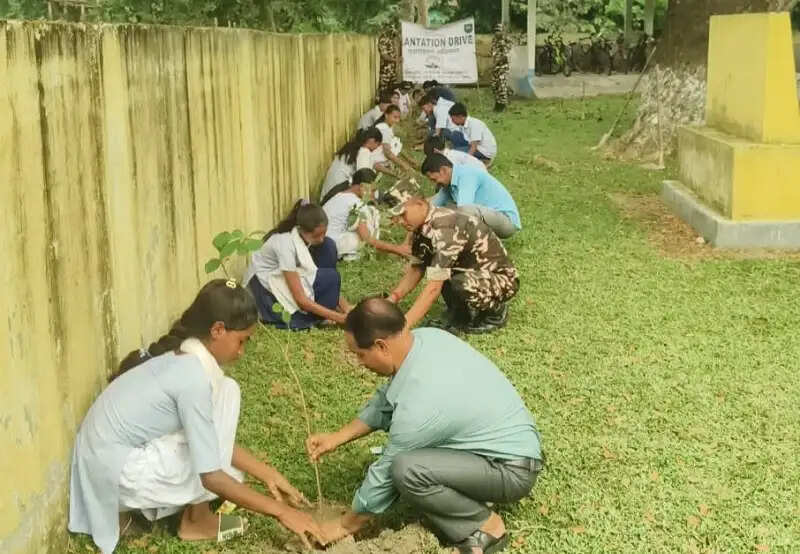 प्रथम वाहिनी एसएसबी के 'ए' समवाय भाकतपारा ने आयोजित किया वृक्षारोपण