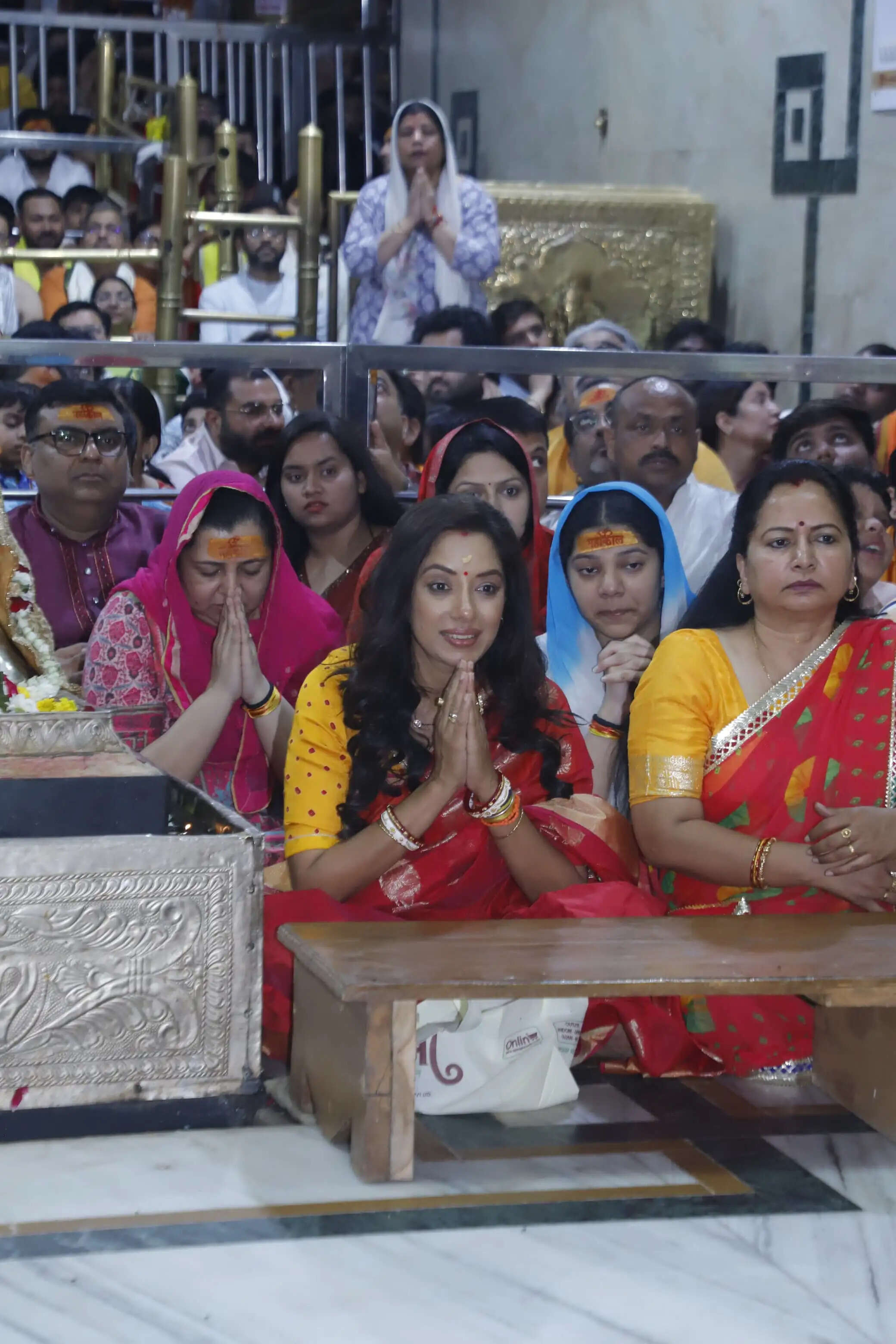 उज्जैन: रुपाली गांगुली ने किए महाकाल दर्शन