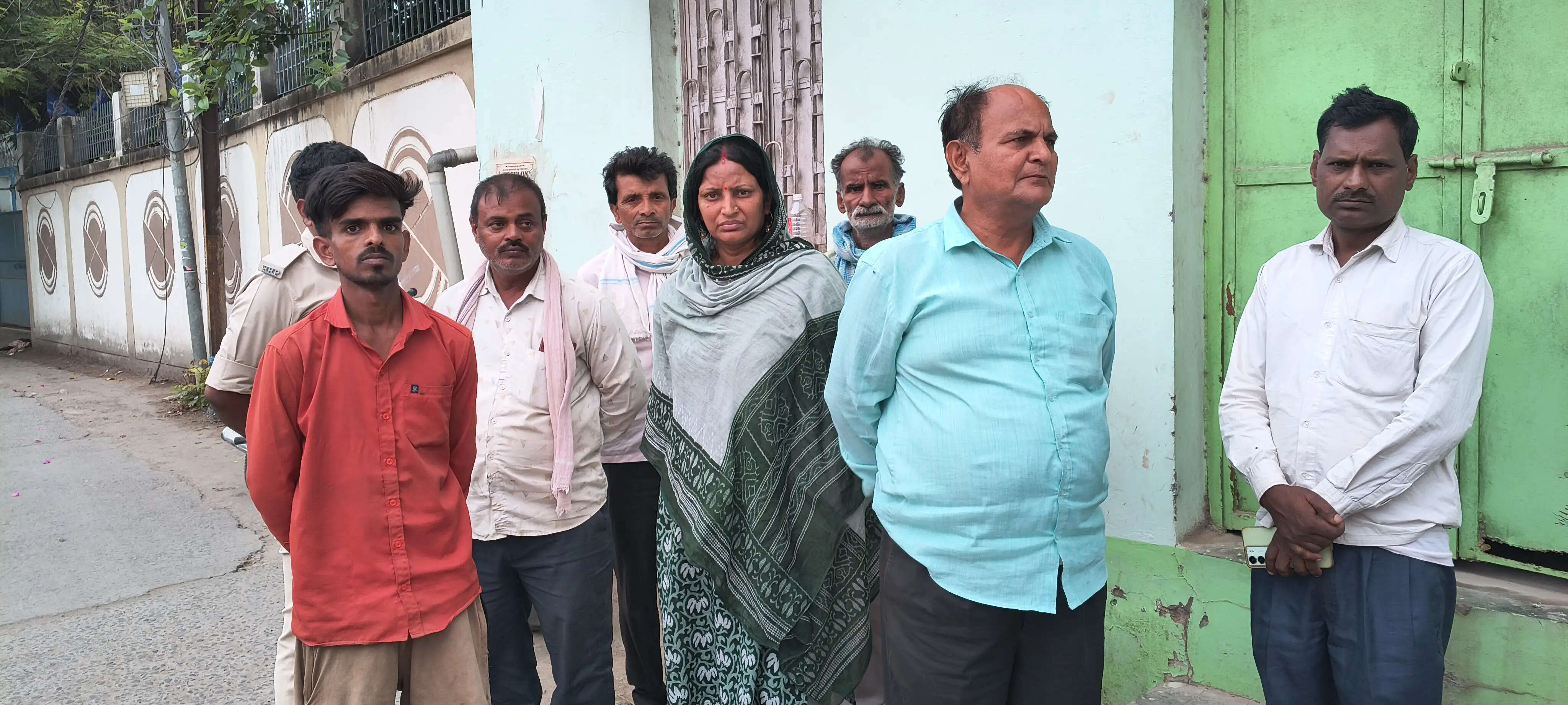 नहर पुल तोड़ने के दौरान हादसा, मलबे में दबकर मजदूर की मौत
