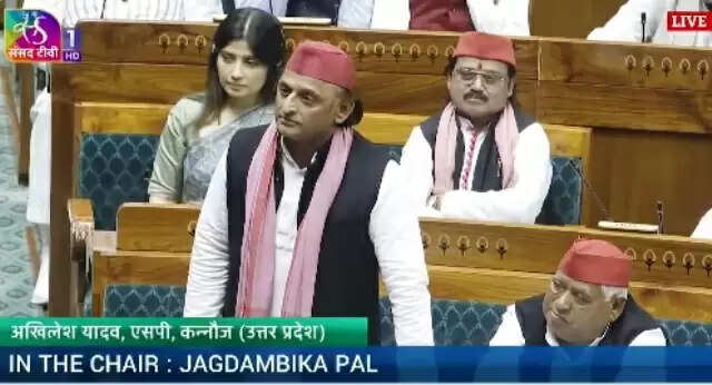 वंदे मातरम् पर सरकार–विपक्ष के बीच आरोप-प्रत्यारोप