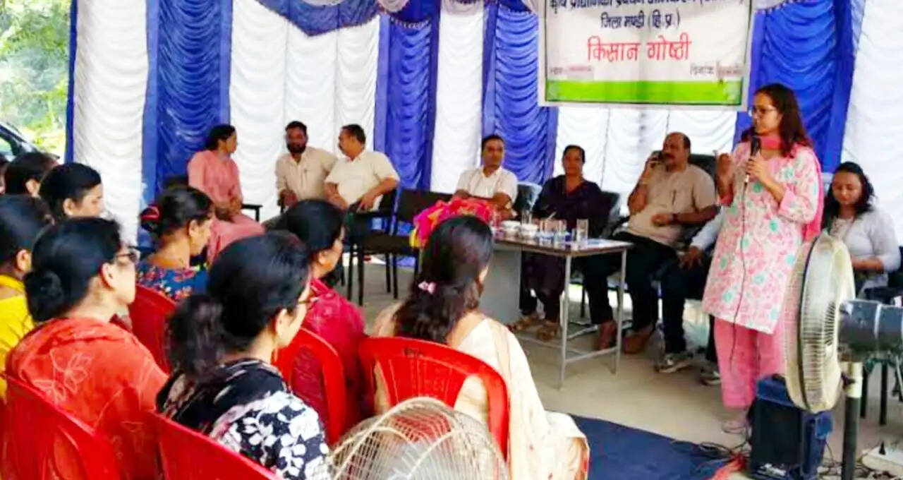 प्राकृतिक खेती को बढ़ावा देने के लिए किसान गोष्ठी आयोजित