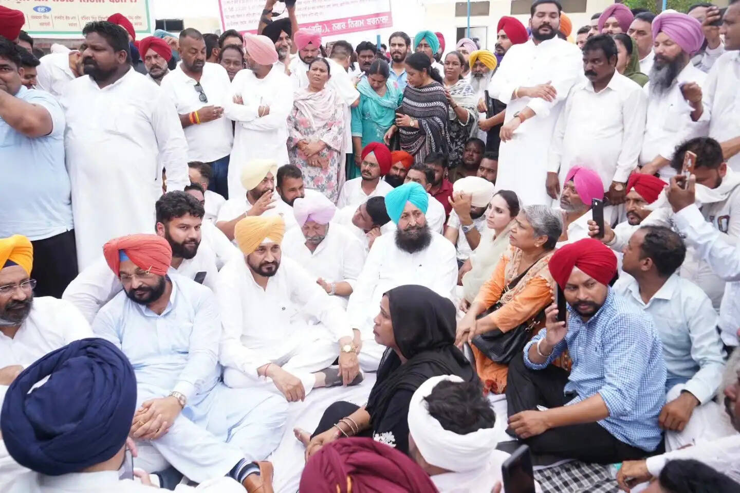 विधानसभा सत्र में शामिल होने से पहले अकाल तख्त से अनुमति लेगी कांग्रेस: बाजवा