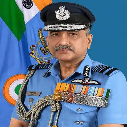 केंद्र ने एयर मार्शल आशुतोष दीक्षित को देश का 29वां वायु सेना प्रमुख नियुक्त किया