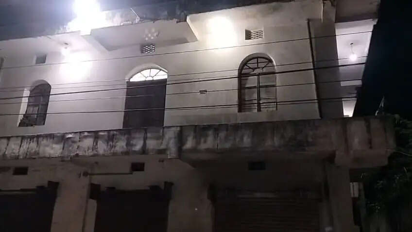 बोकारो के प्रभात कॉलोनी में आयकर विभाग की छापेमारी