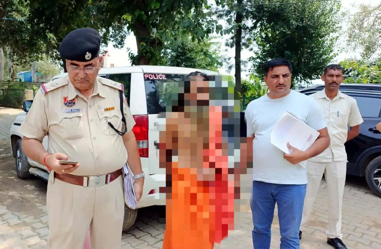 हिसार : गौशाला की दीवार को लेकर खूनी बवाल, मुख्य आरोपी ‘बाबा गोविंद गिरी’ गिरफ्तार