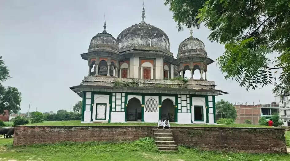 मन्दिर-मकबरा विवाद गहराया, 11 अगस्त को विभिन्न हिन्दू संगठनों ने की पूजा अर्चना की घोषणा, प्रशासन सतर्क