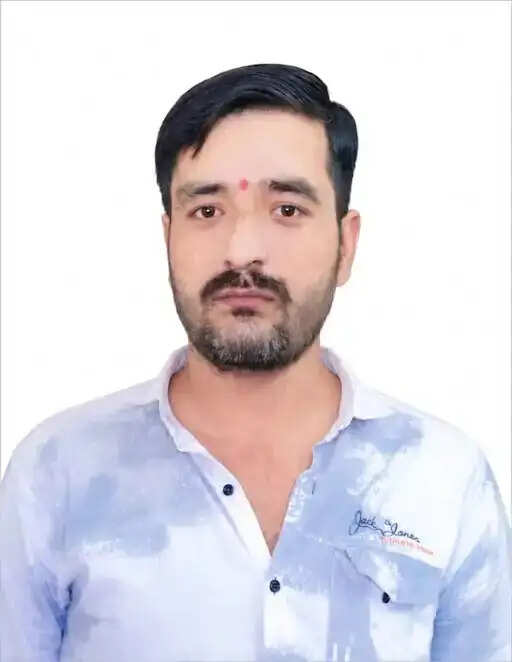 इंदौर में शराब दुकान पर विवाद के&nbsp;बाद&nbsp;खूनी संघर्ष, युवक की चाकू मारकर हत्या