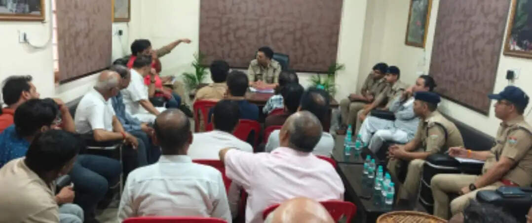 कांवड़ मेला : हर की पौड़ी पर व्यापारियों के साथ पुलिस की समन्वय बैठक
