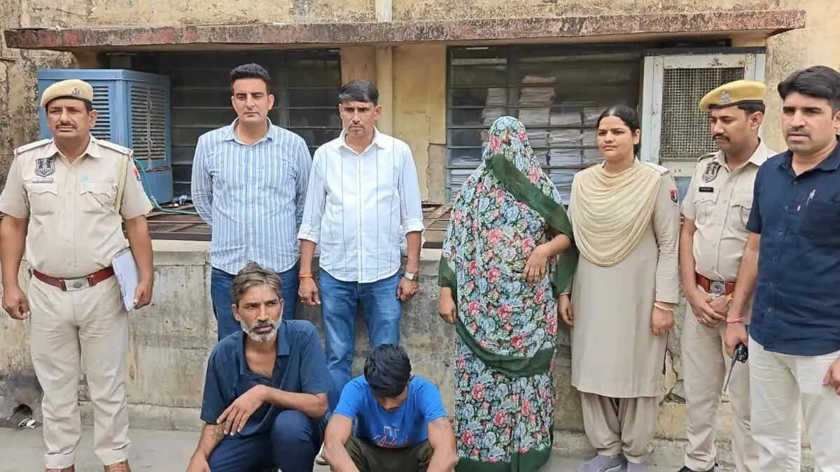 ज्वेलरी कारखाने में सेंध लगाने वाले गिरोह का भंडाफोड़