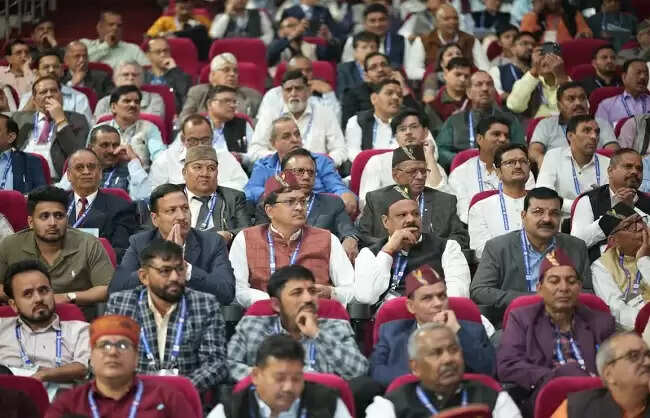 प्रवासी उत्तराखंडी सम्मेलन: संस्कृति, शिक्षा व स्वास्थ्य के विमर्श में नारी शक्ति पर हुई चर्चा