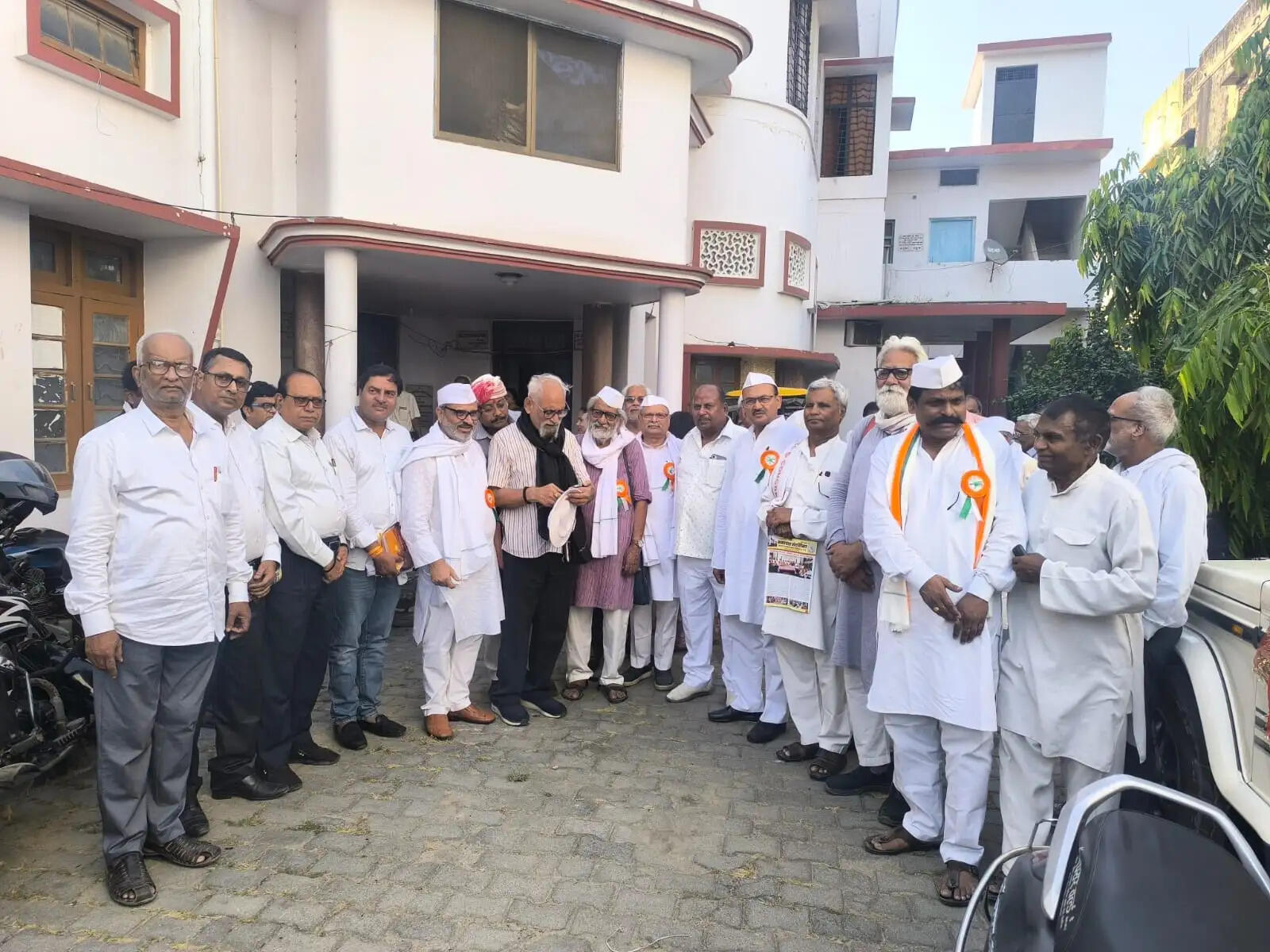पंडित नेहरू अपने दौर के नेताओं से अलग सोच रखने वाले व्यक्तित्व थे : प्रो. दीपक मलिक