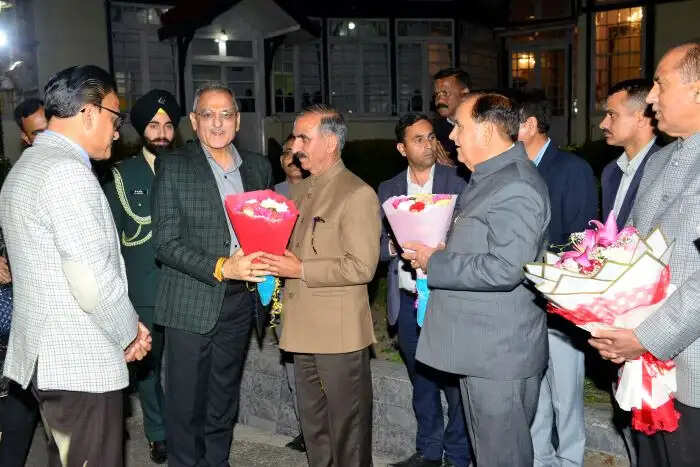 कविन्द्र गुप्ता शिमला पहुंचे, मंगलवार को हिमाचल प्रदेश के 30वें राज्यपाल के रूप में लेंगे शपथ