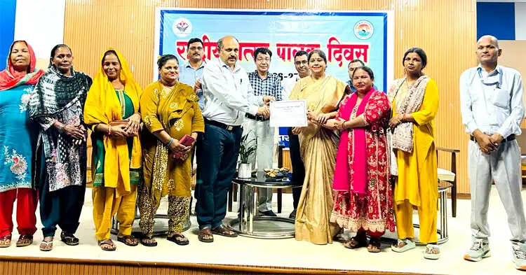 राष्ट्रीय मत्स्य पालक दिवस पर सम्मानित हुए प्रगतिशील किसान