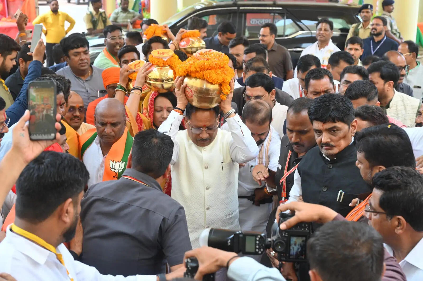 संत रविदास का जीवन, त्याग और विचार समाज को जोड़ने का कार्य करते हैं : मुख्यमंत्री साय