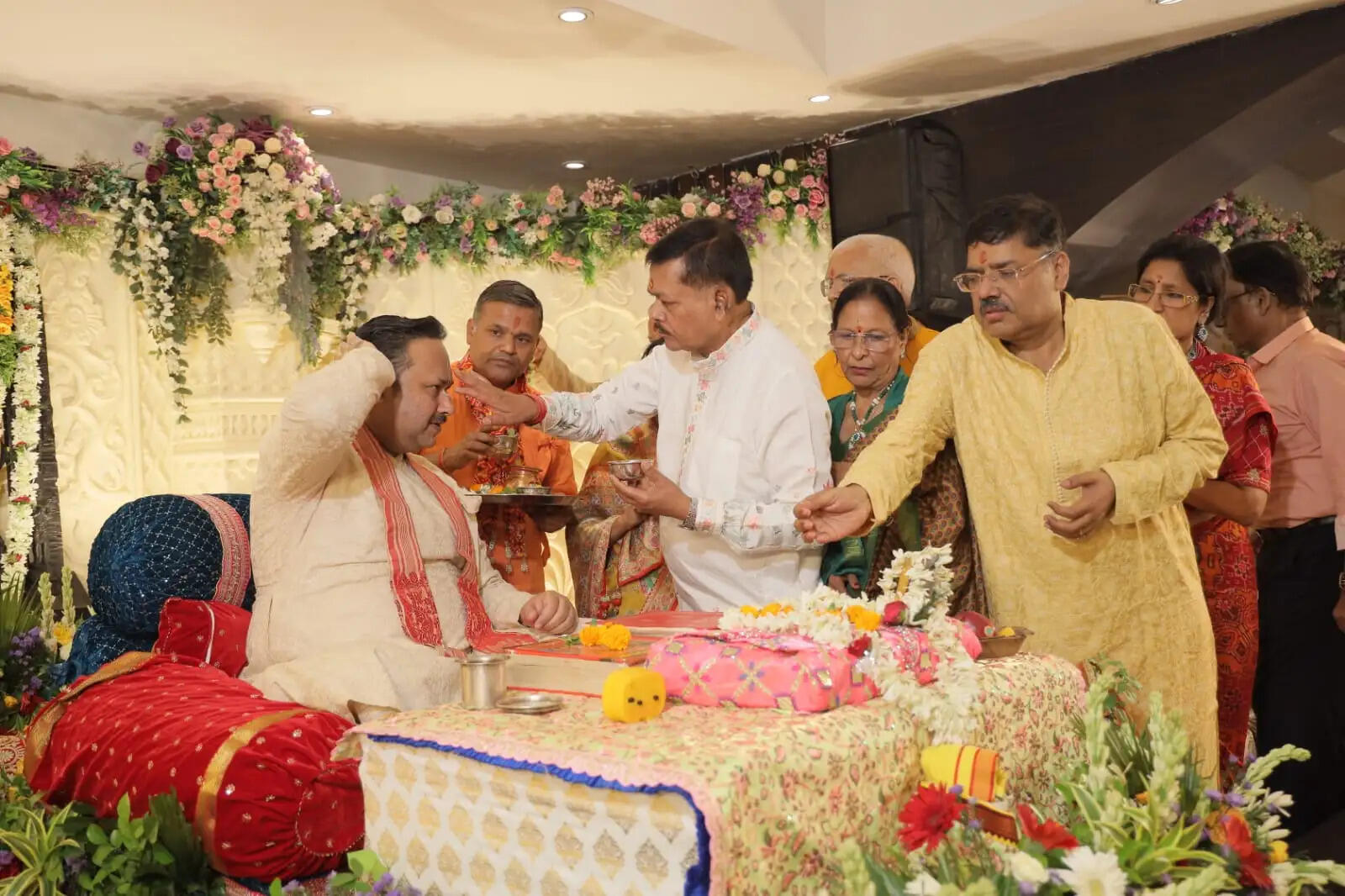 श्रीराम कथा का दूसरा दिन : राम जन्मोत्सव और अहिल्या उद्धार प्रकरण से भावविह्वल हुए श्रद्धालु