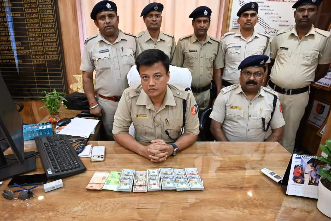 खड़गपुर में विदेशी मुद्रा के साथ एक व्यक्ति पकड़ा गया