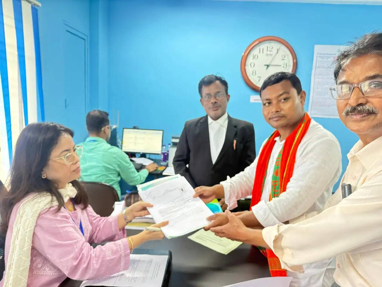 भाजपा उम्मीदवारों ने नामांकन किया दाखिल