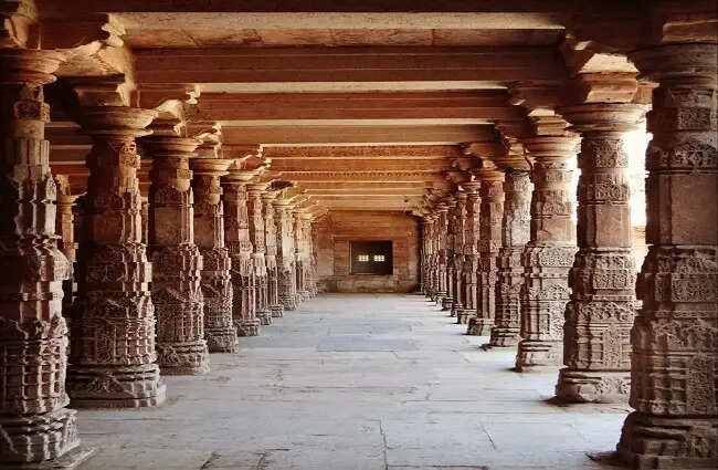 भोजशाला : जब इतिहास की राख से फिर सभ्यता बोल उठी