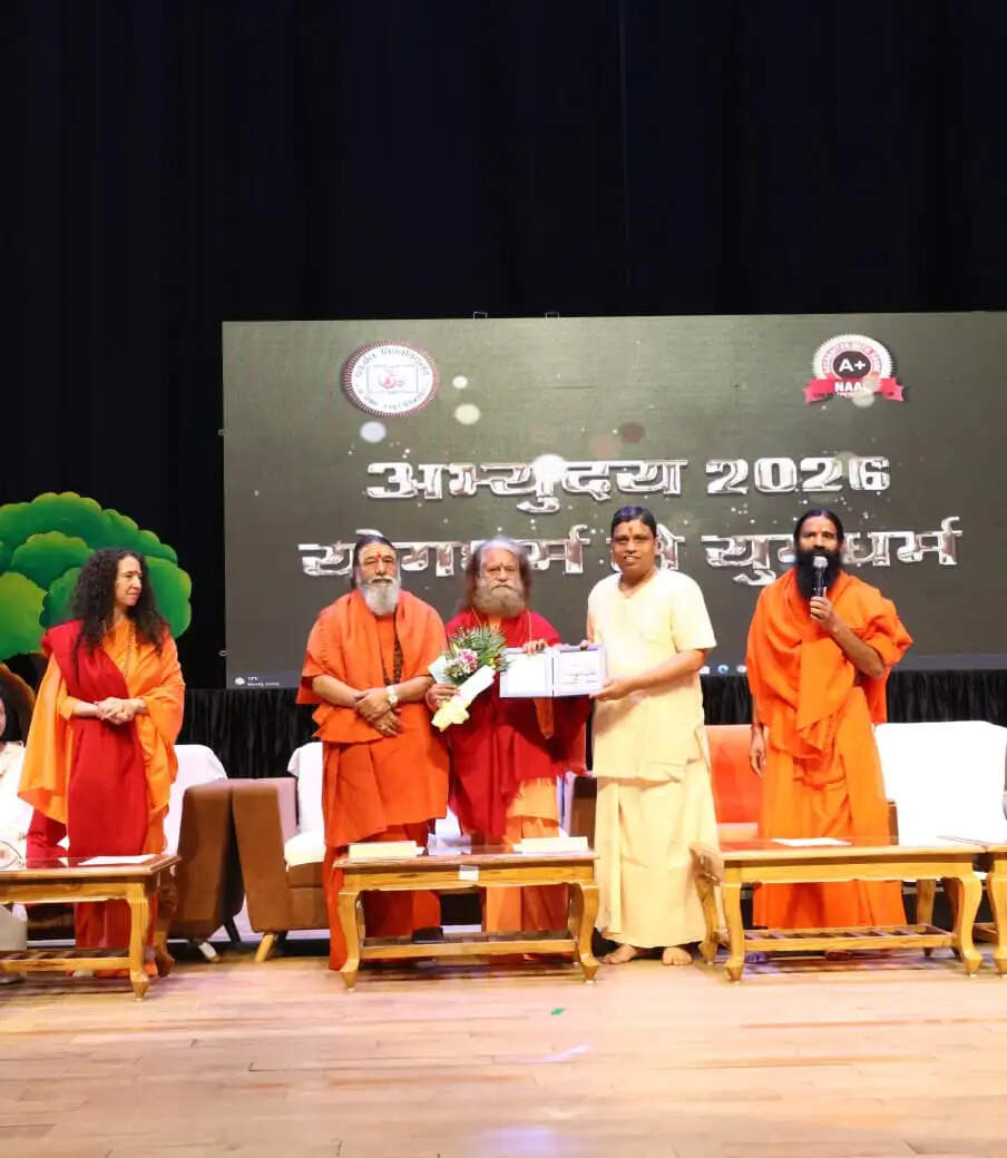 ‘अभ्युदय 2026’ में गूंजा योगधर्म से युगधर्म का संदेश