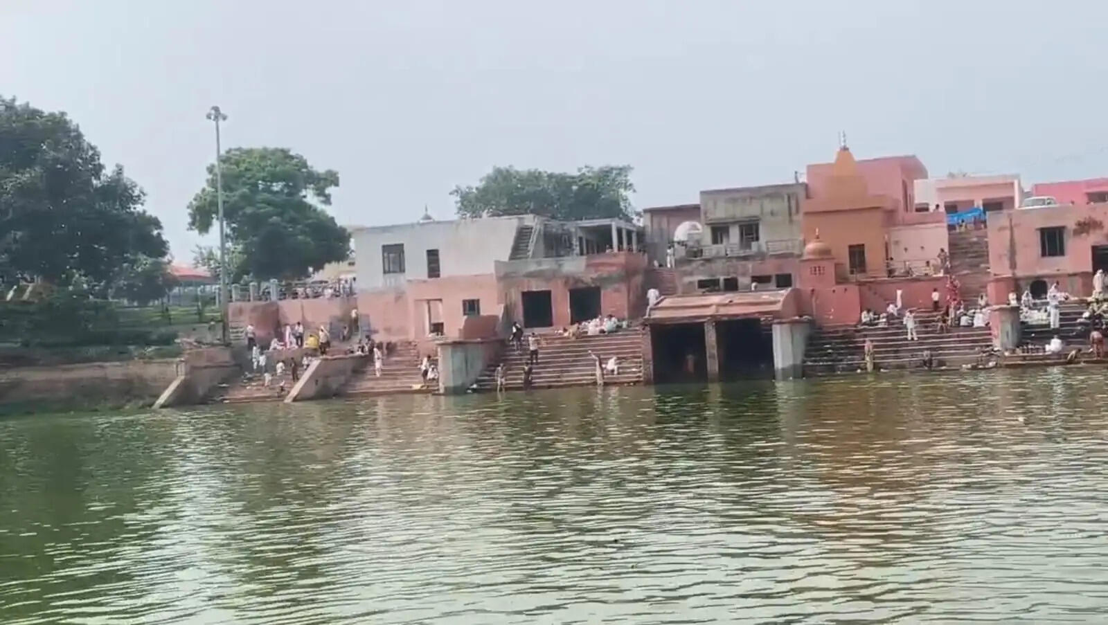 जींद : हरियाली अमावस्या पर श्रद्धालुओं ने किया पिंडदान