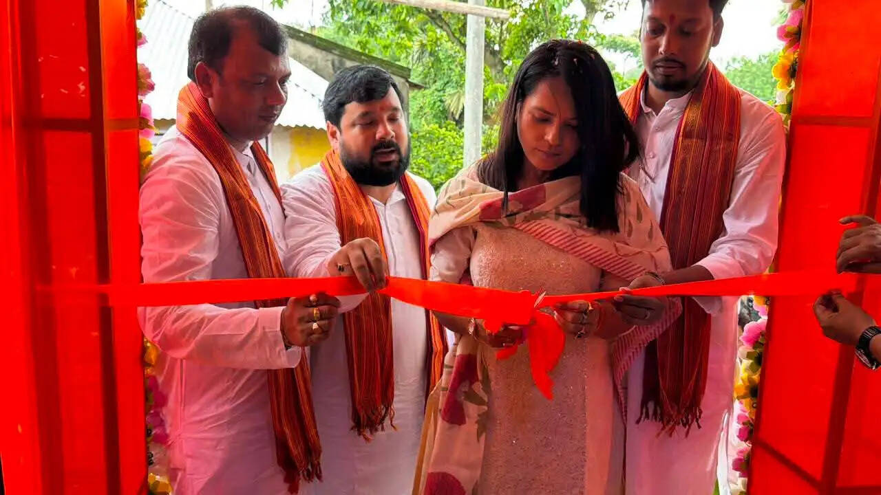 आरामबाग में विधायक सेवा केंद्र का शुभारंभ, रक्तदान शिविर का आयोजन