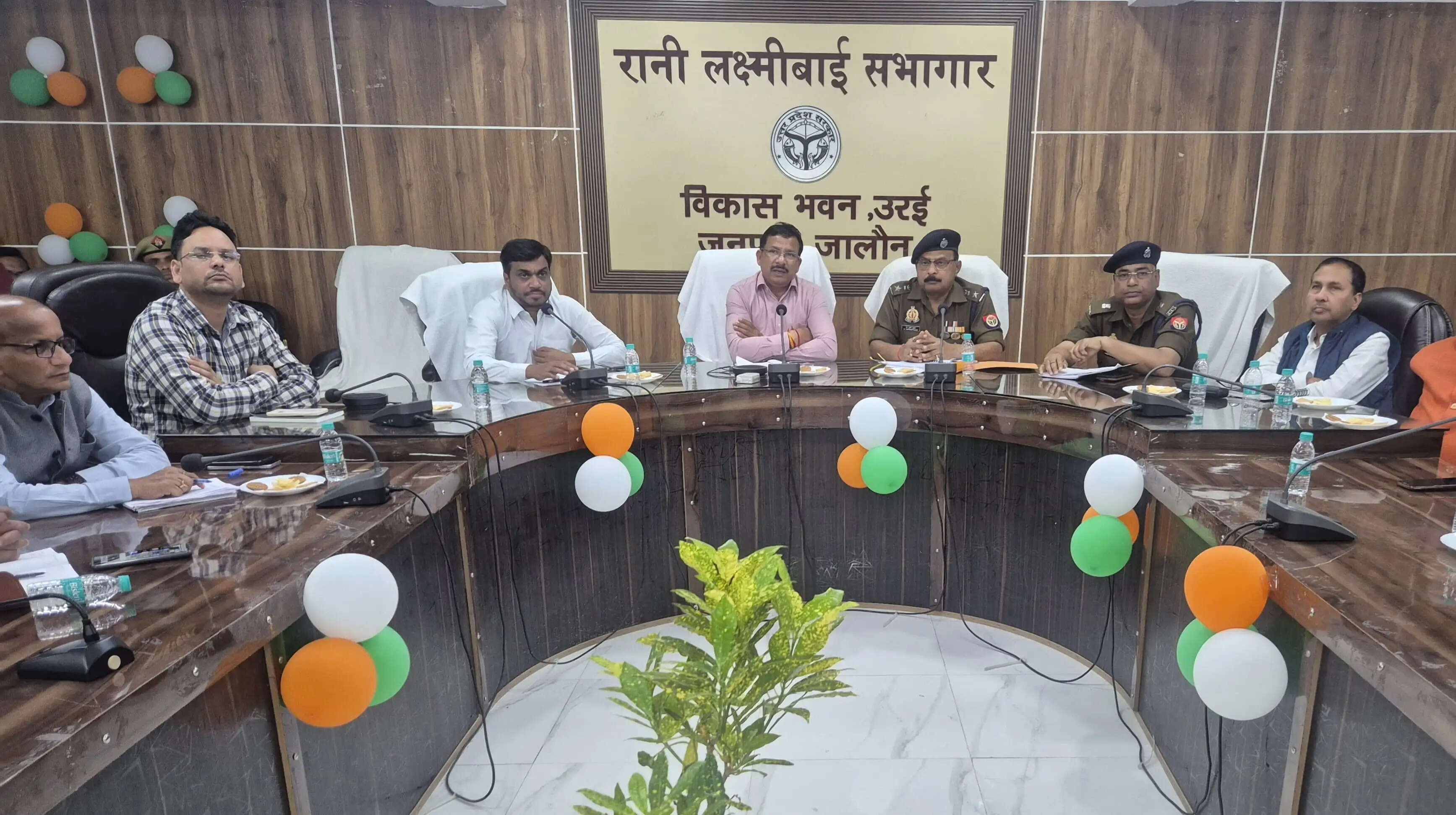 रामनवमी व ईद-उल-फितर को लेकर प्रशासन सतर्क, डीएम व एसपी ने की तैयारियों की समीक्षा