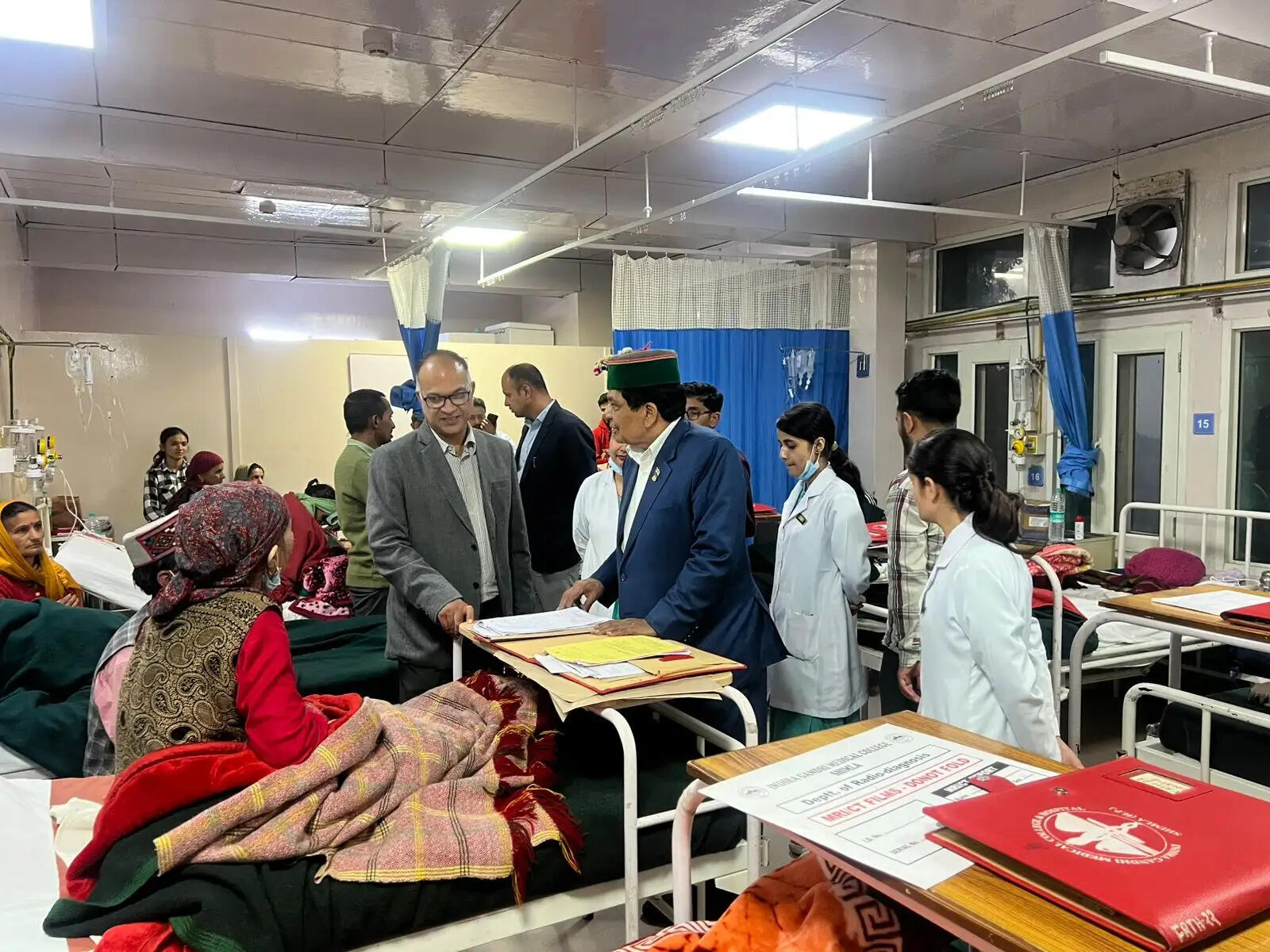 कैंसर अस्पताल में स्वास्थ्य मंत्री का औचक निरीक्षण, मरीजों से संवाद कर परखी स्वास्थ्य सुविधाएं