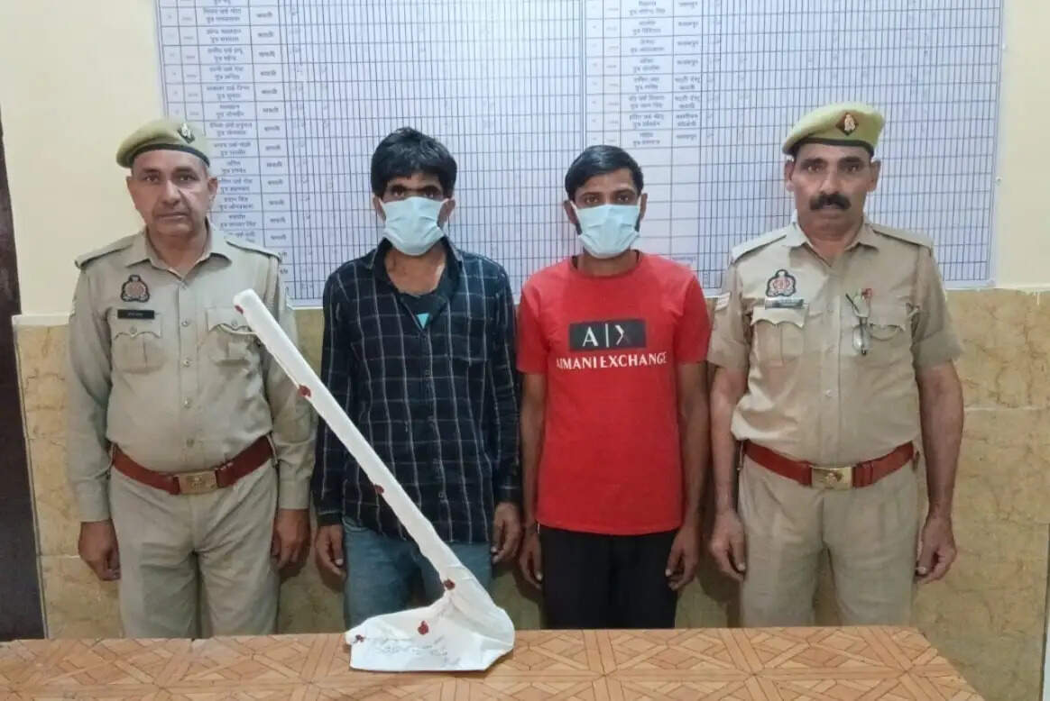 बागपत में बुजुर्ग की हत्या में फरार दो गिरफ्तार