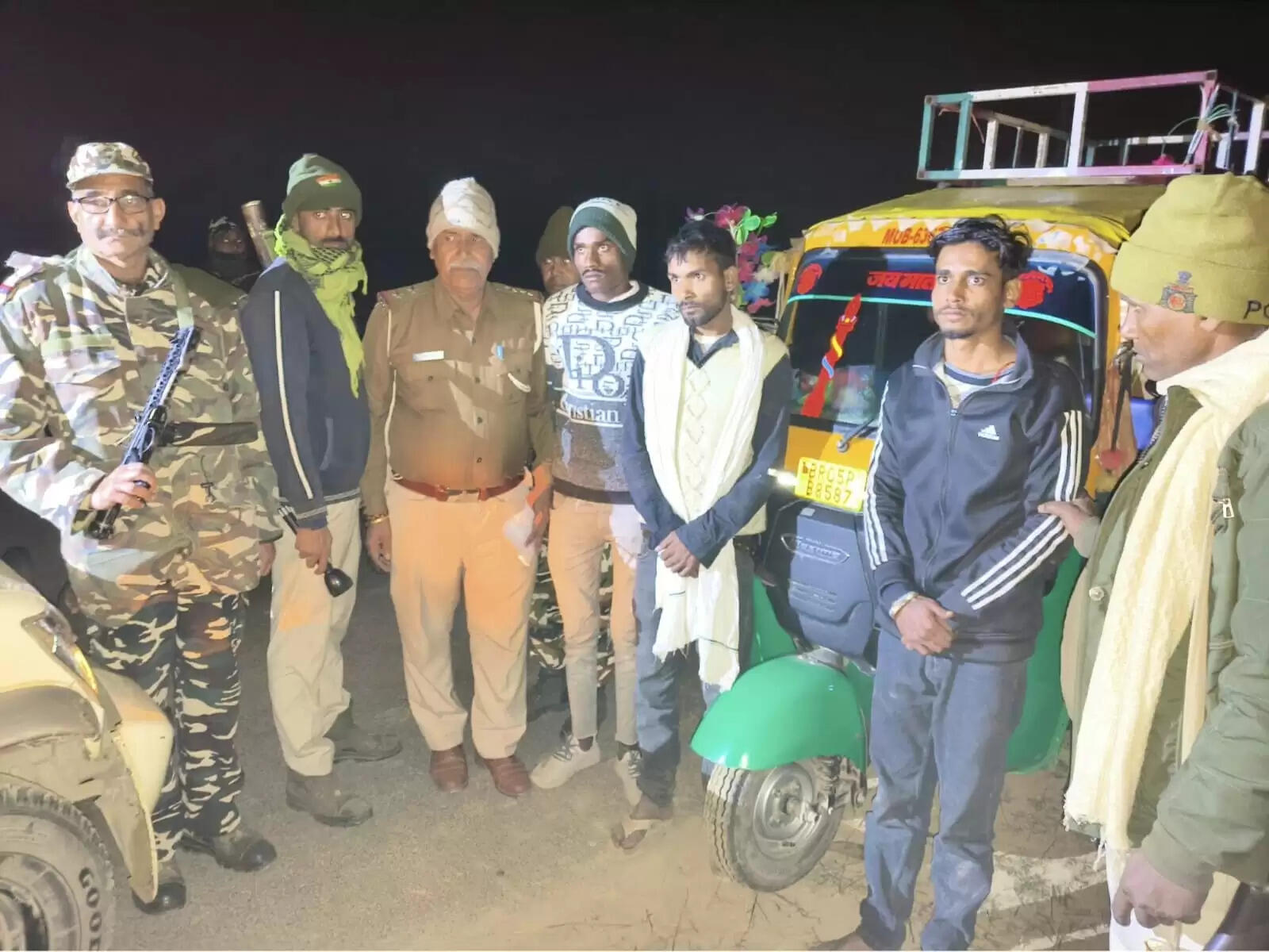 भारत-नेपाल सीमा पर नशीली दवाओं की तस्करी का भंडाफोड़,तीन तस्कर गिरफ्तार