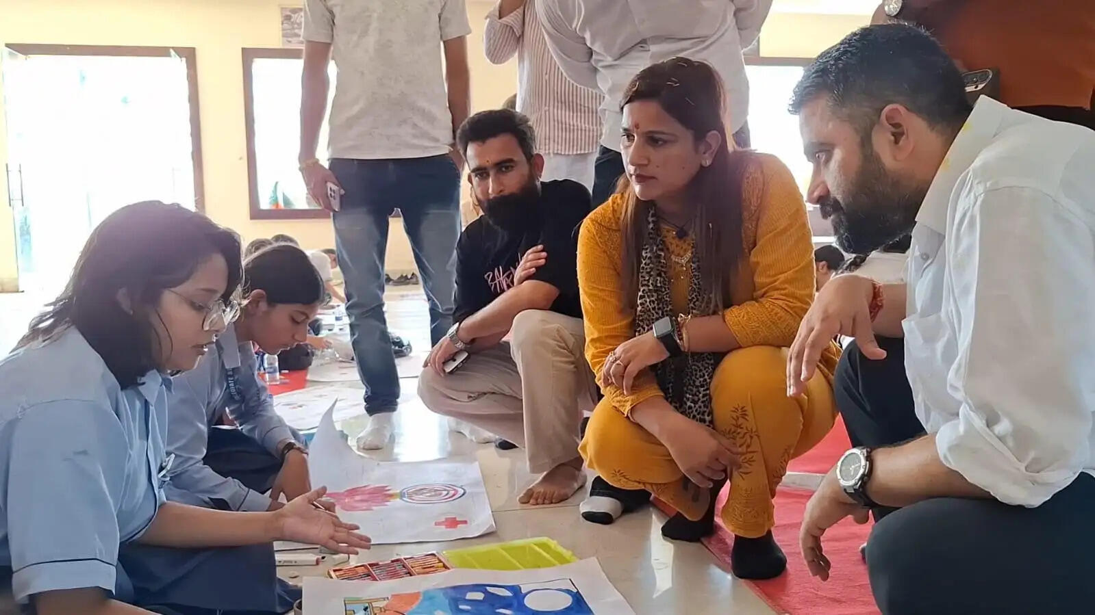 रंगों के जरिए बच्चों ने उकेरी विकसित भारत की तस्वीर, सेवा संकल्प अभियान के तहत ड्रॉइंग प्रतियोगिता आयोजित