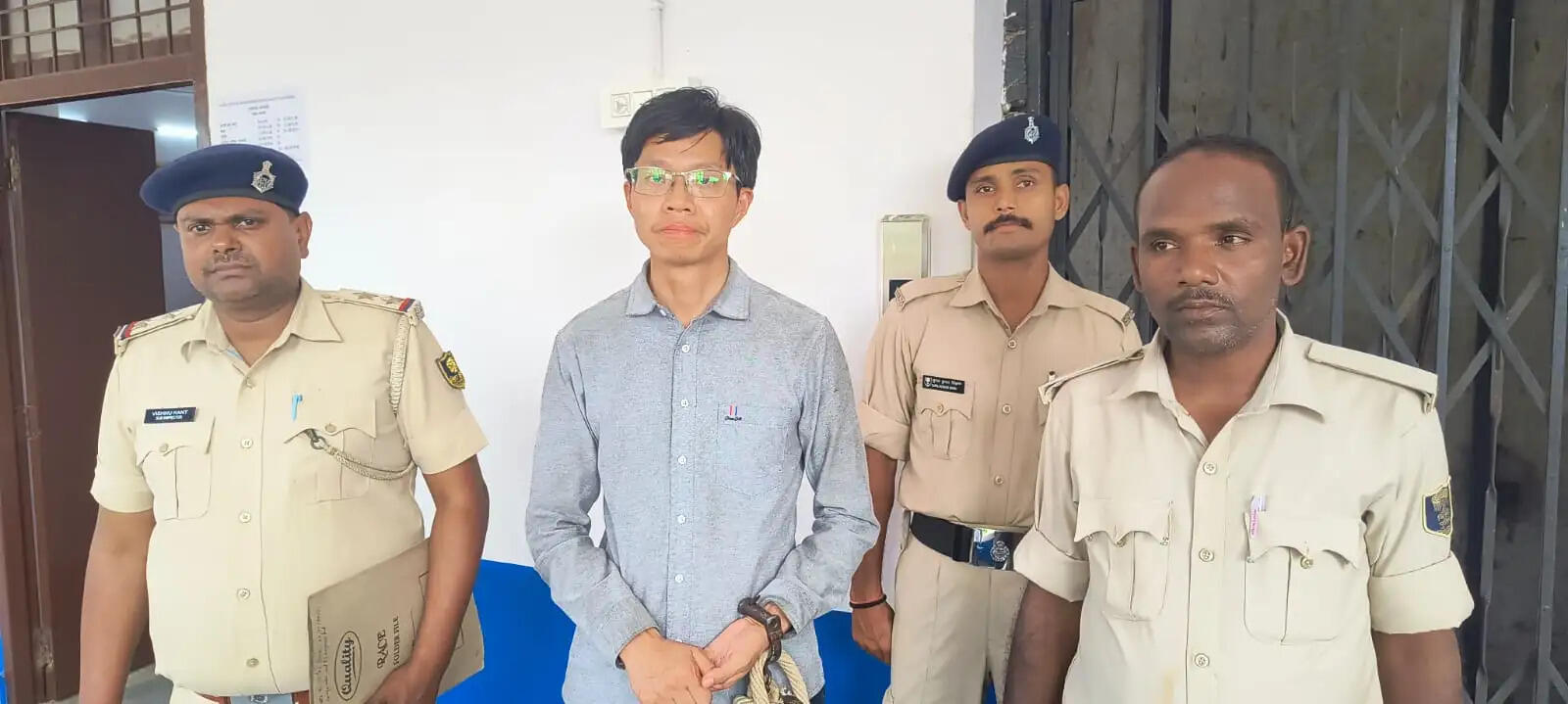 बिना वैध कागजात के भारत में गिरफ्तार चीनी नागरिक को भेजा गया जेल