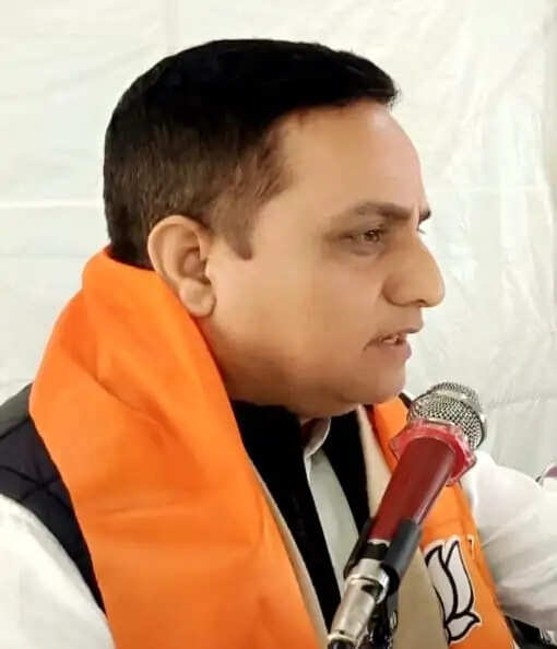 विभाजन को लेकर लोगों को गुमराह करना बंद करें — बेहतर शासन के लिए नए जिले बनाने पर ध्यान दें: पवन शर्मा ने एनसी, पीडीपी और कांग्रेस पर निशाना साधा