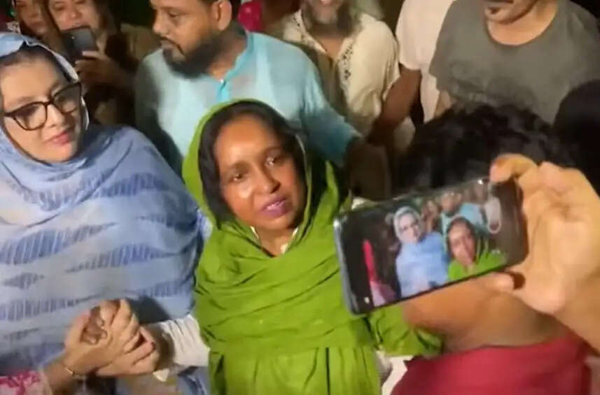 बांग्लादेश में अवामी लीग की नेता सेलीना हयात को देररात जेल से रिहा किया गया