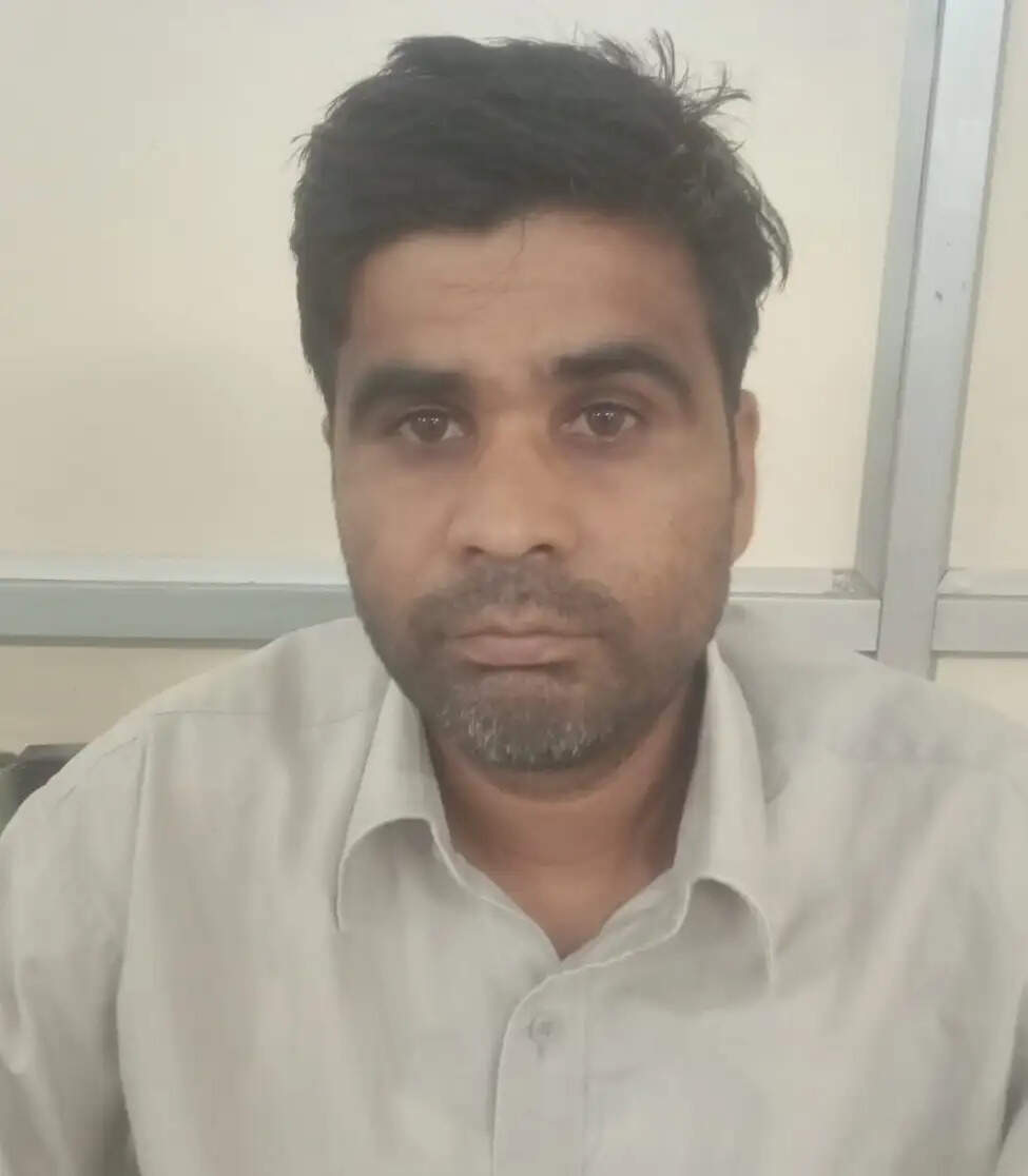 फर्जी बीपीएड डिग्री से बना शारीरिक शिक्षक एसओजी के शिकंजे में