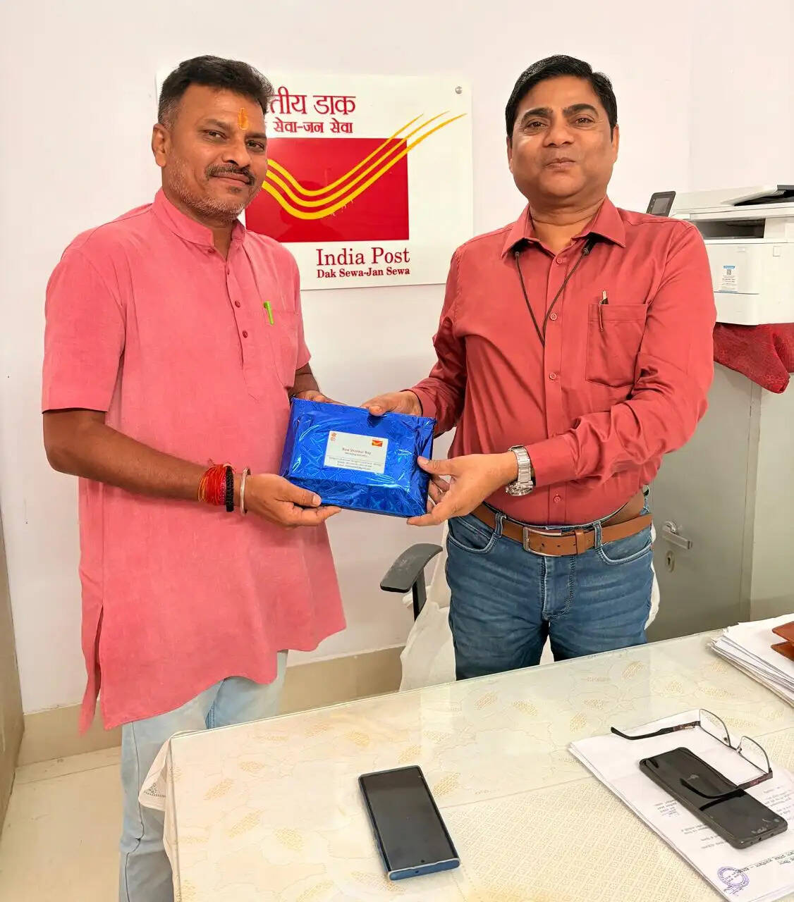 रामगढ़ प्रधान डाकघर में नवनियुक्त सहायक डाक अधीक्षक का स्वागत