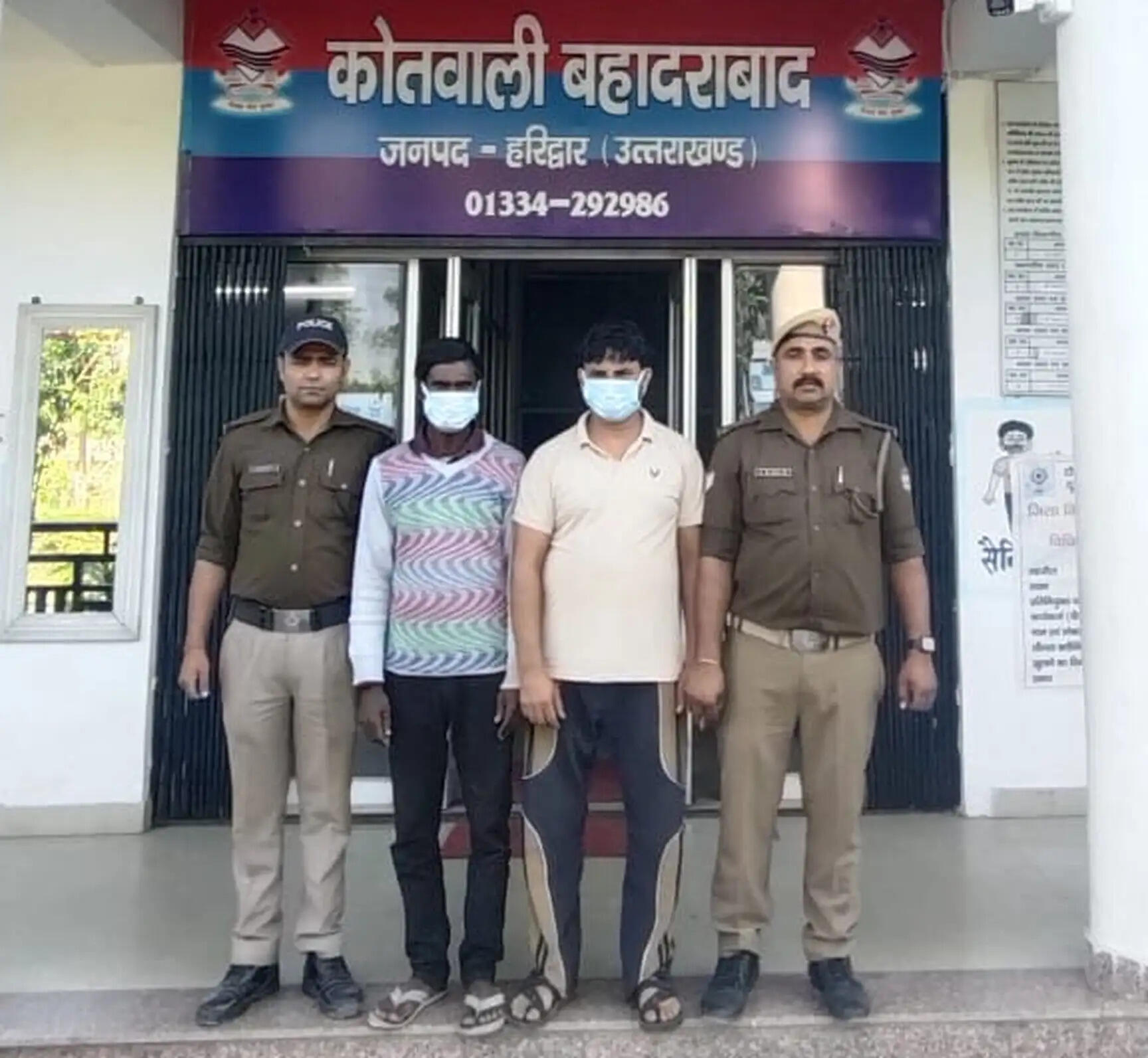 मुस्तफाबाद में गौकशी: वांछित मेहरबान और आजम गिरफ्तार