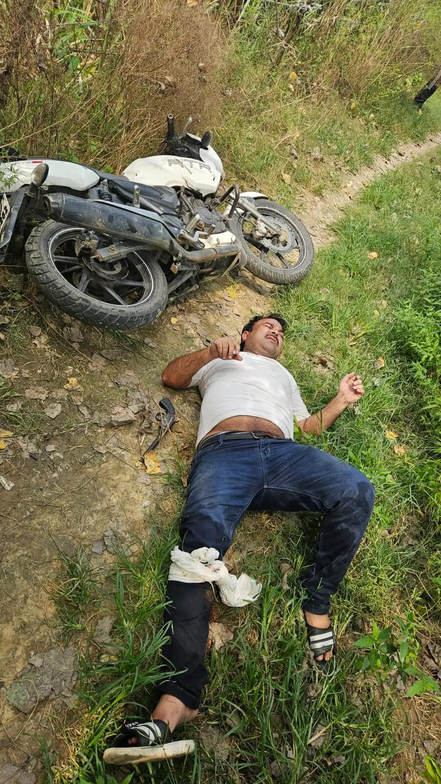 जानलेवा हमले का वांछित आरोपित पुलिस मुठभेड़ में घायल, गिरफ्तार